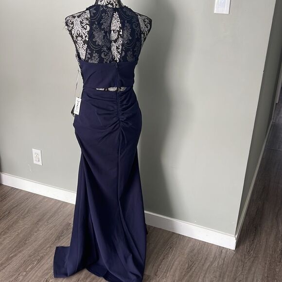 Sequin Hearts
Two-Piece Beaded Halter with Solid Skirt NEW - Picture 3 of 5